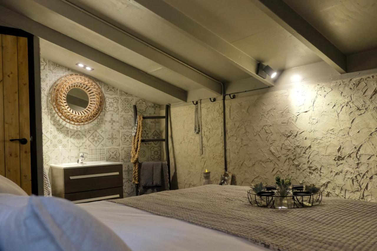Lodge In Een Bosrijke Omgeving Met Hottub & Sauna Opt Rheezerveen Екстер'єр фото